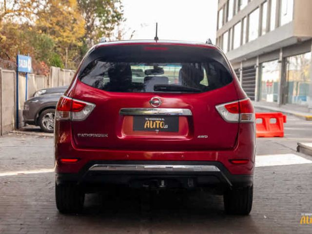 Nissan Pathfinder Exclusive 3.5 2016