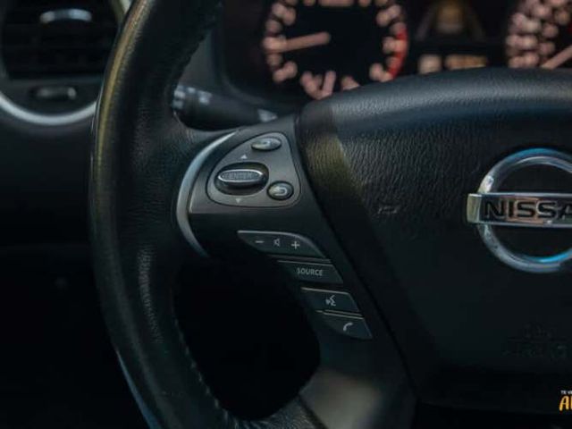 Nissan Pathfinder Exclusive 3.5 2016