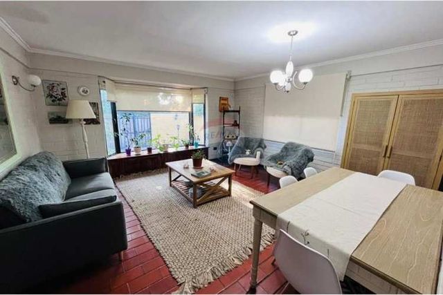 Casa en la reina, espaciosa y acogedora joyita