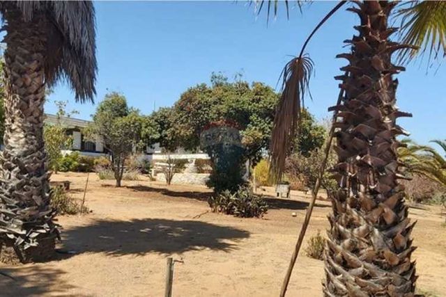 Excelente parcela con casa, algarrobo!!