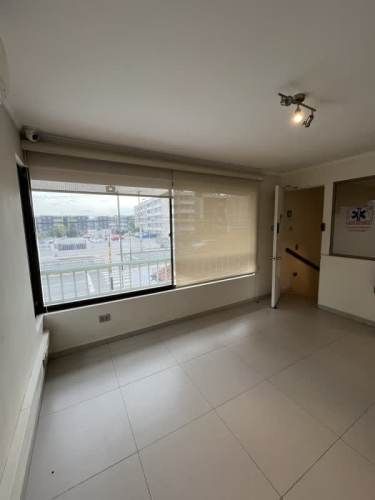 ARRIENDA CENTRO MÉDICO - 9 PRIVADOS - HUECHURABA