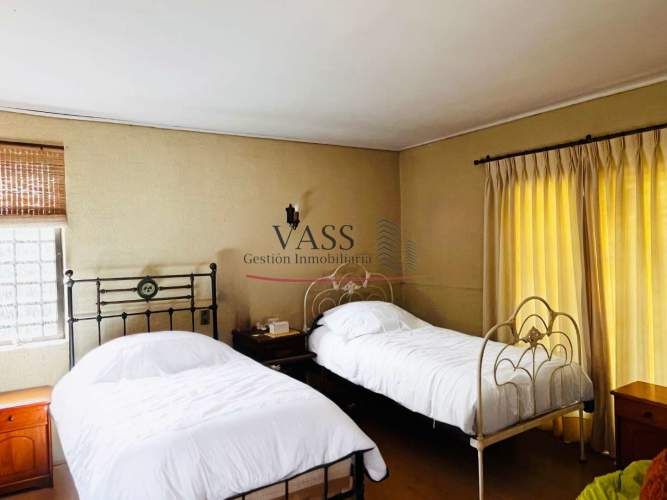 VASS vende campo de 10 Ha con 3 casas en Melipilla