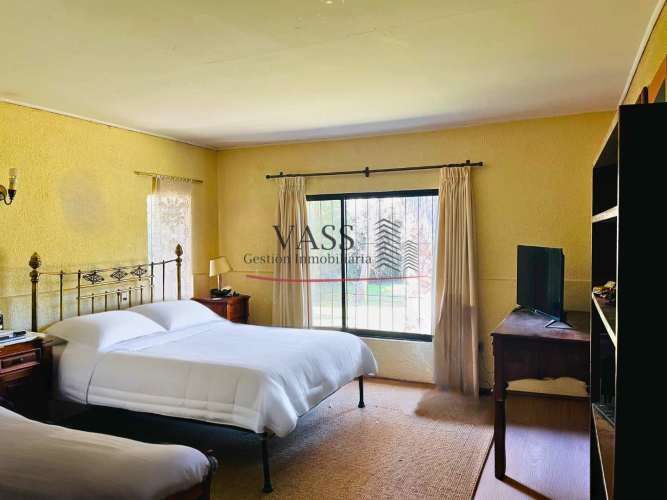 VASS vende campo de 10 Ha con 3 casas en Melipilla