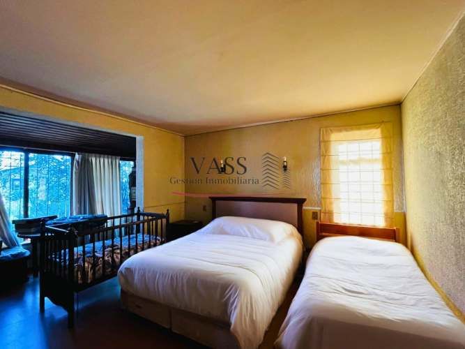 VASS vende campo de 10 Ha con 3 casas en Melipilla