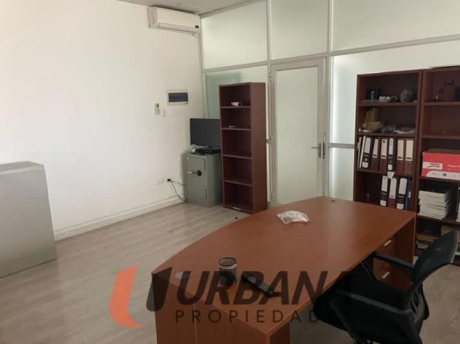 Local ESTRATEGICO LOCAL AV EL SANTO CON JUAN SOLDADO