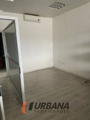 Local ESTRATEGICO LOCAL AV EL SANTO CON JUAN SOLDADO