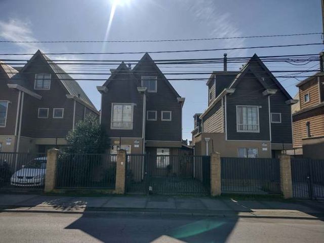 Amplia y Cómoda casa en Jardines de San Pedro.