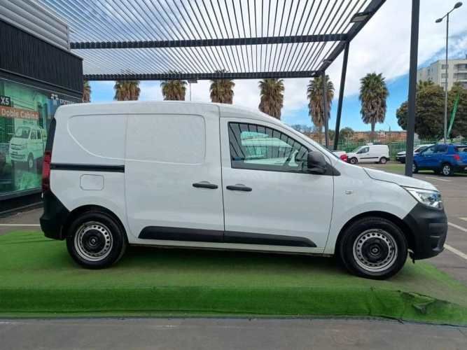 RENAULT EXPRESS 2023