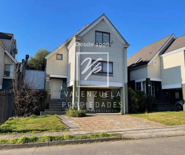 Amplia Casa Lomas de Mirasur 3D y 3B