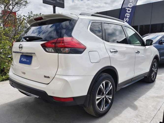 NISSAN X-TRAIL 2023