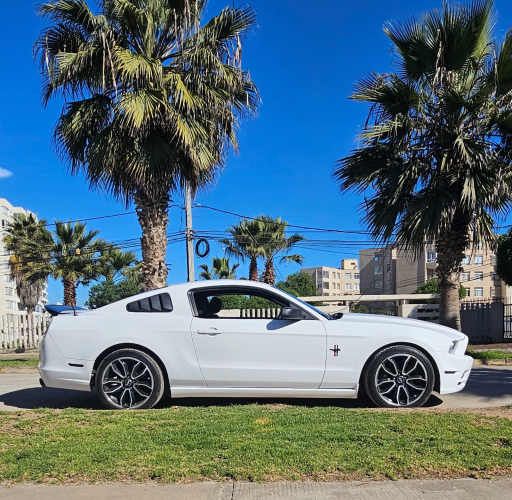 Ford MUSTANG COUPE 3.6L V6 2014 