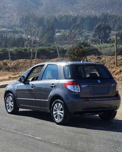 Suzuki SX4 GLX Sport 2013 