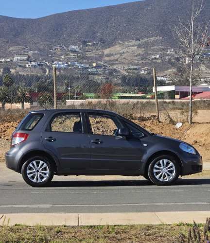 Suzuki SX4 GLX Sport 2013 