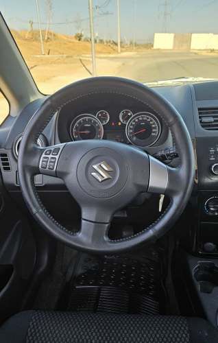 Suzuki SX4 GLX Sport 2013 