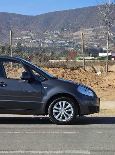 Suzuki SX4 GLX Sport 2013 