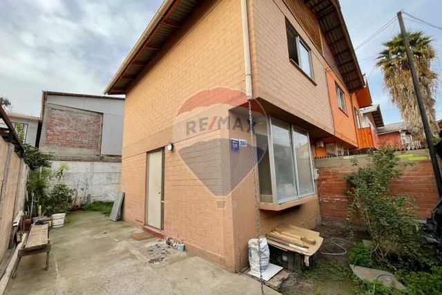 "se vende casa en completa remodelación "