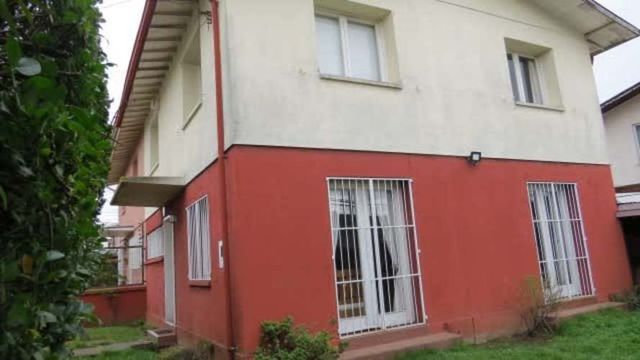 CASA España esquina Villarrica N°0682 Temuco.