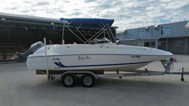 LANCHA DEPORTIVA DE BAHIA DANNER BEER CONTRUIDA EN EEUU AÑO 2001