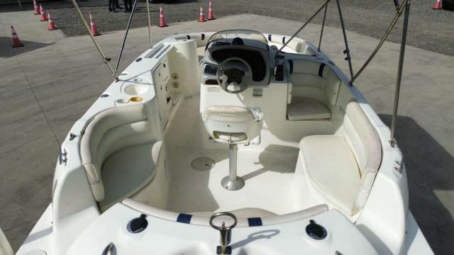 LANCHA DEPORTIVA DE BAHIA DANNER BEER CONTRUIDA EN EEUU AÑO 2001