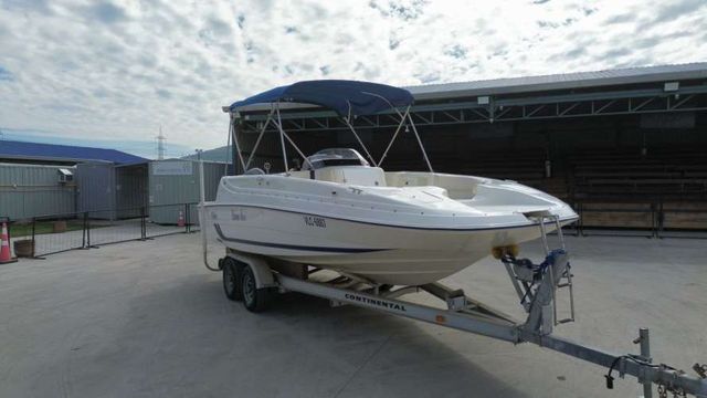 LANCHA DEPORTIVA DE BAHIA DANNER BEER CONTRUIDA EN EEUU AÑO 2001