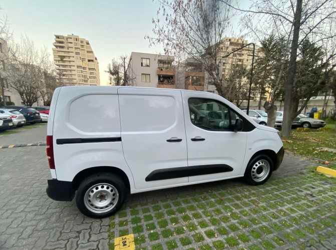 Peugeot Partner 2024