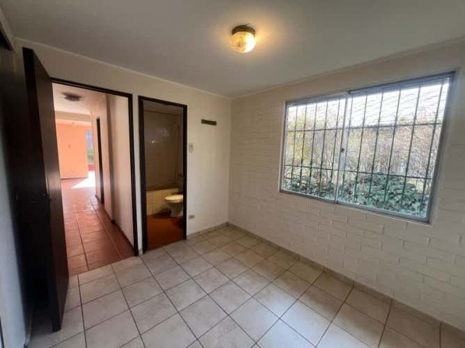 Casa WALKER MARTÍNEZ