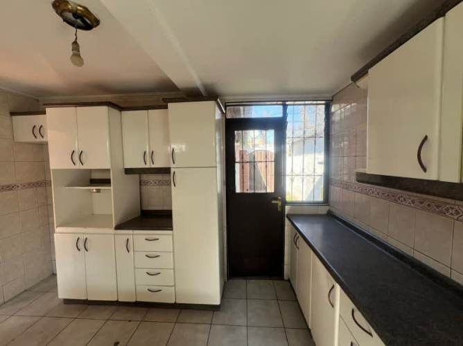 Casa WALKER MARTÍNEZ