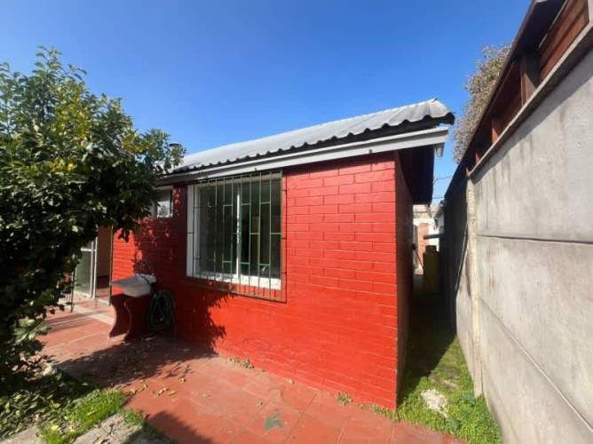 Casa WALKER MARTÍNEZ