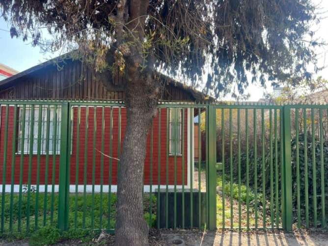 Casa WALKER MARTÍNEZ