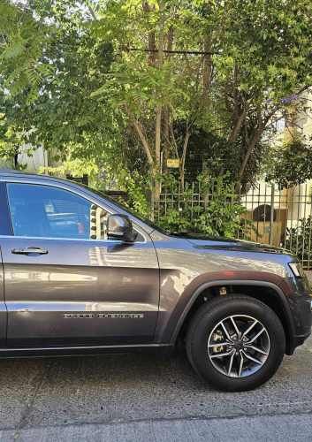 Jeep Grand Cherokee Laredo 4x4 2022