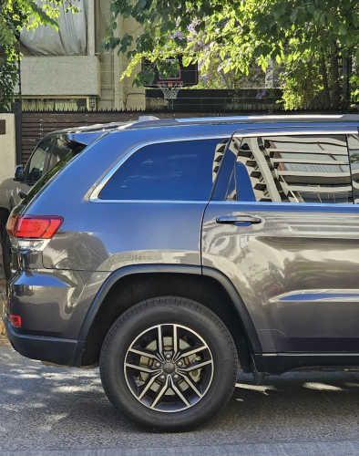 Jeep Grand Cherokee Laredo 4x4 2022