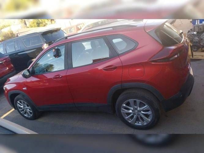 CHEVROLET TRACKER 2023