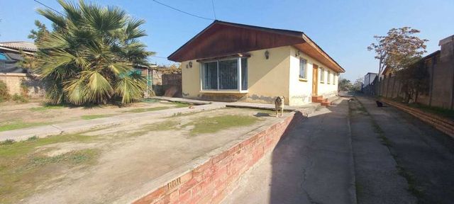 Vendo Casa,(Terreno). Magnifica Propiedad, amplio terreno insuperable Precio.