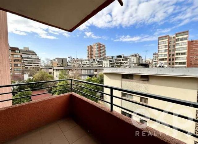 DEPARTAMENTO Carlos Antunez con Pedro de Valdivia