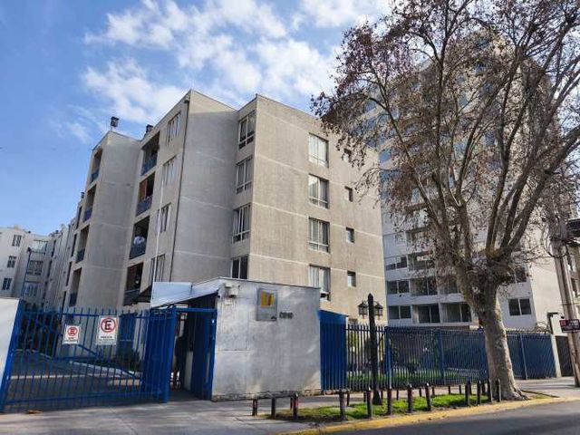 Departamento en Condominio a pasos de Metro Lo Ovalle