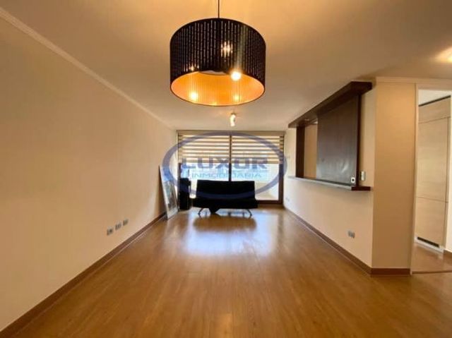 Departamento EN EXCELENTE SECTOR CON 2 ESTACIONAMIENTOS 1 BODEGA