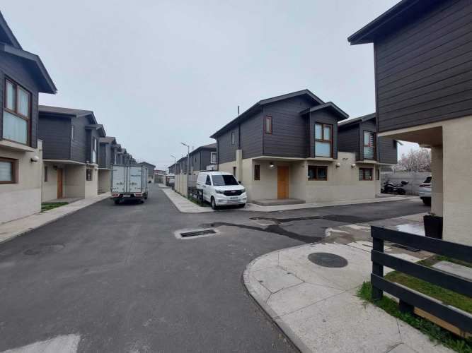 Venta Casa en Condominio San Bernardo (114485)