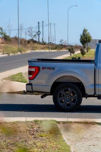 Ford F-150 Lariat Sport 2024 