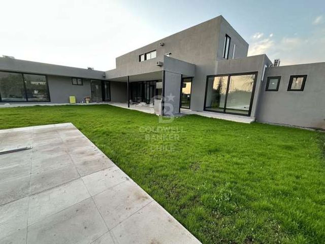 OPORTUNIDAD- Casa Nueva!- Las Brisas de Chicureo