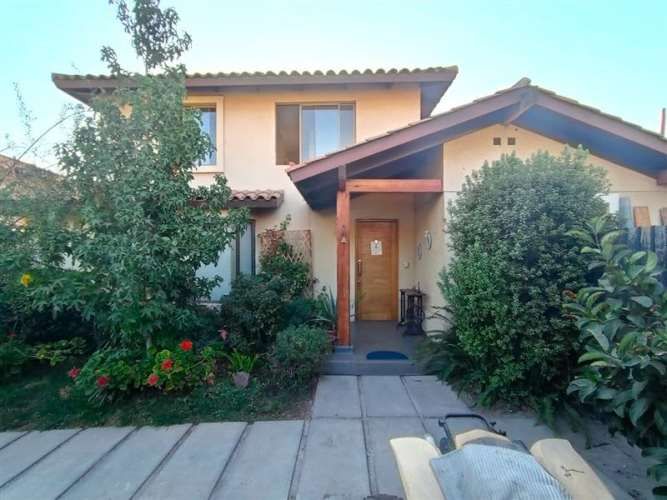 CASA Ayres de Chicureo