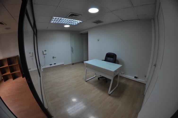 OFICINA CON EXCELENTE CONECTIVIDAD