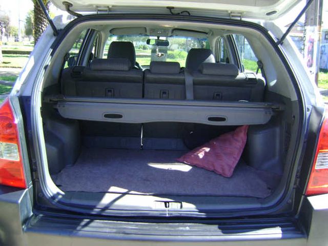 Hyundai Tucson GL 2.0 en excelente condiciones.