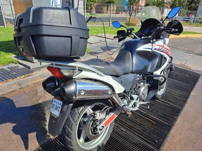 Honda varadero 2012  xl 1.000 cc precio conversable
