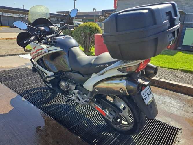 Honda varadero 2012  xl 1.000 cc precio conversable