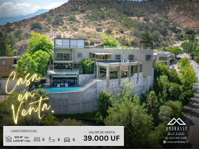 CASA Av. La Quebrada / Las Condes