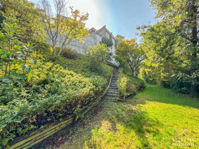 CASA Av. La Quebrada / Las Condes