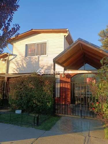 CASA LAS ACACIAS CON CAMILO MORI