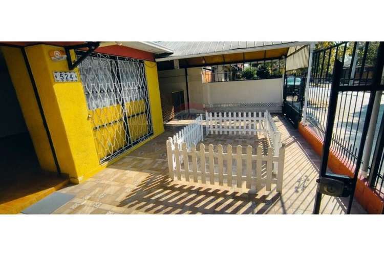 Casa 3d+1b estacionamiento