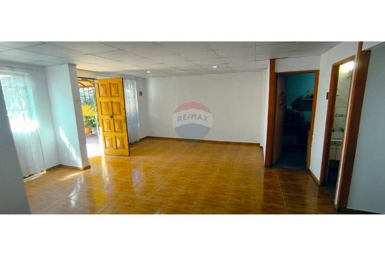 Casa 3d+1b estacionamiento