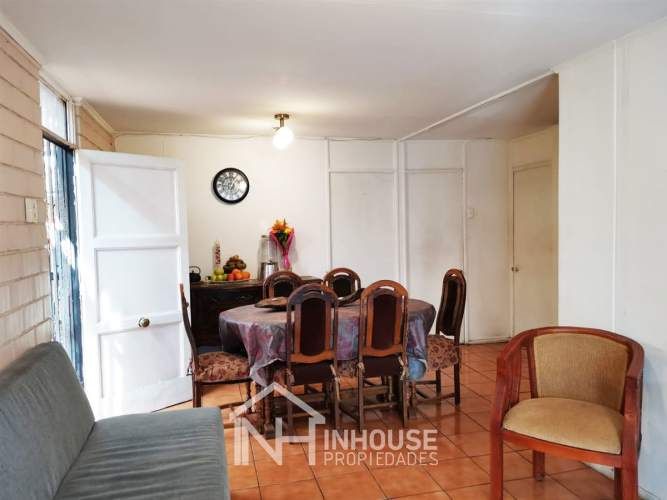 CASA Metro las Rejas, Villa Parque Alameda